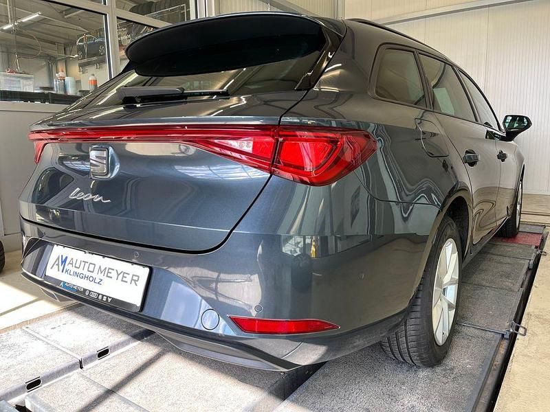 Gebraucht Seat Leon Style 150 PS (110 kW) 2022 Magnetic tech Kombi