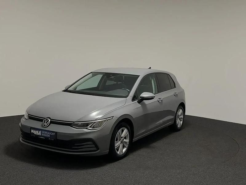 Gebraucht VW Golf VIII Life 110 PS (80 kW) 2021 Grau Limousine