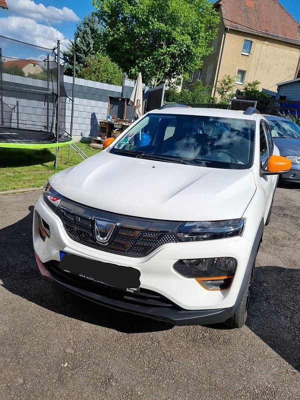 Weiß Gebraucht 2022 Dacia Spring Kleinwagen | 12.000 € (Fairer Preis) - Bild 1/4
