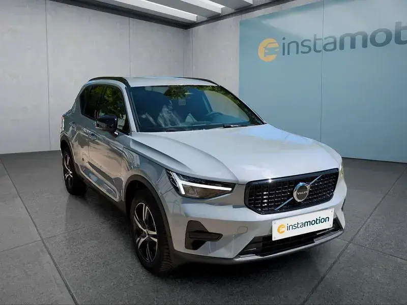Gebraucht Volvo XC40 Plus 163 PS (119 kW) 2024 Grau SUV