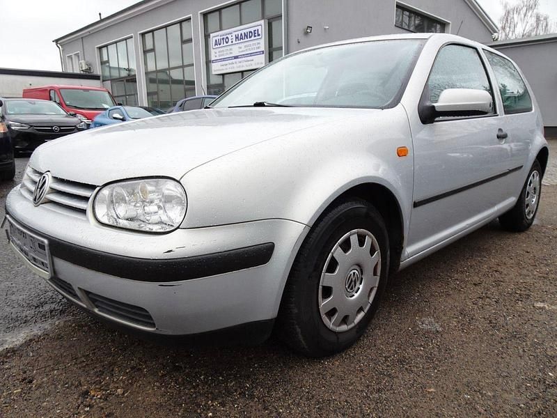 Gebraucht VW Golf III 75 PS (55 kW) 1998 Silber Kleinwagen