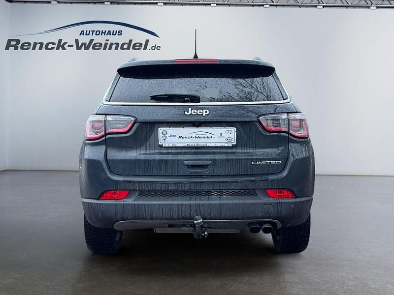 Gebraucht Jeep Compass Limited 140 PS (102 kW) 2018 Grau SUV