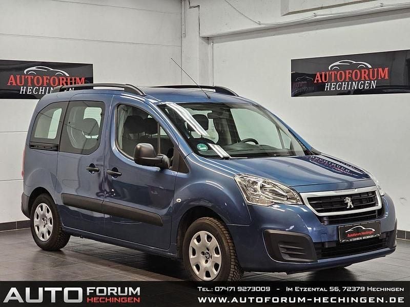Gebraucht Peugeot Partner Tepee Active 98 PS (72 kW) 2018 Blau Van / Kleinbus