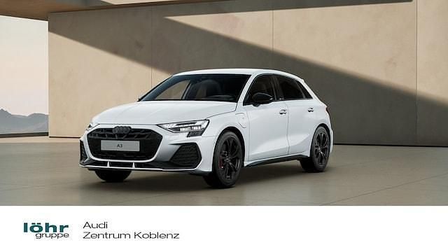 Gletscherweiß metallic Gebraucht 2025 Audi A3 Sportback e-tron S-Line Kleinwagen | 46.980 € - Bild 1/4