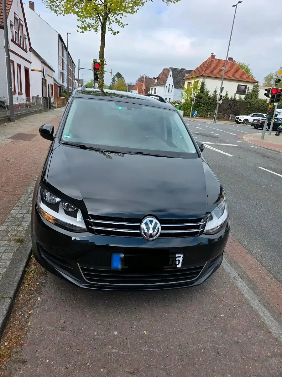 Gebraucht VW Sharan 150 PS (110 kW) 2018 Schwarz Van / Kleinbus