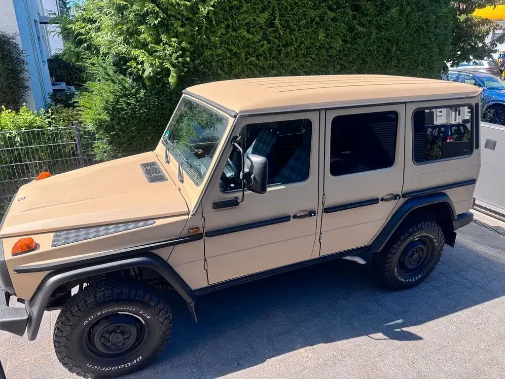 Gebraucht Mercedes G280 184 PS (135 kW) 2010 Beige SUV