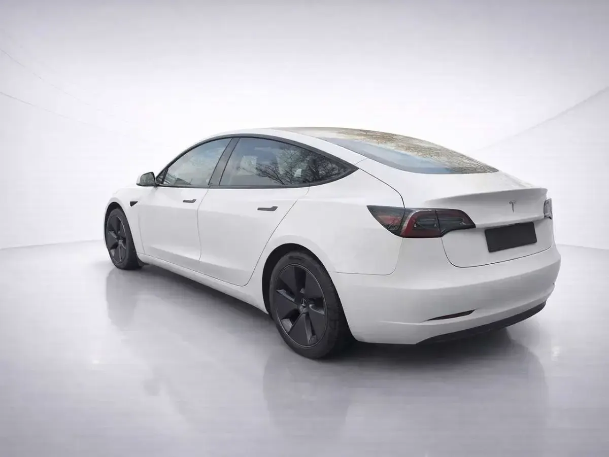 Käytetty Tesla Model 3 378 kW (514 HP) 2022 Valkoinen Sedan
