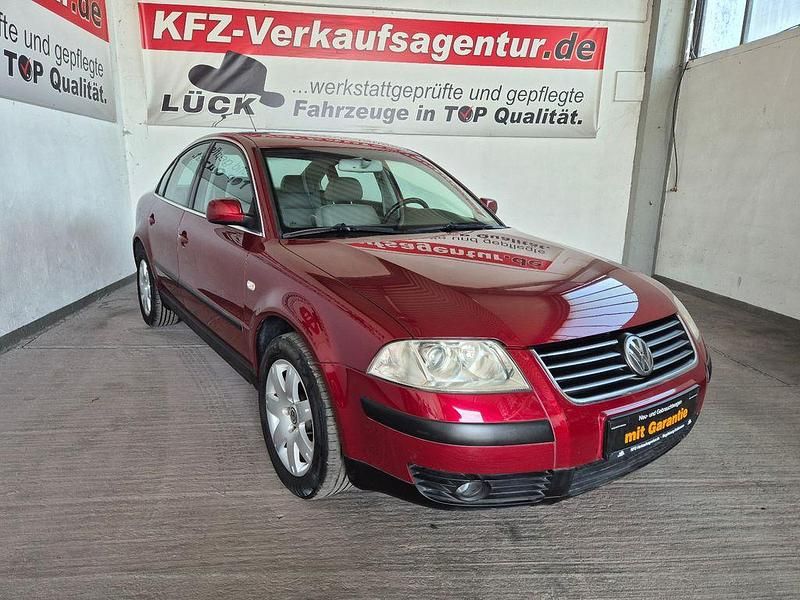 Gebraucht VW Passat 102 PS (75 kW) 2002 Rot Limousine