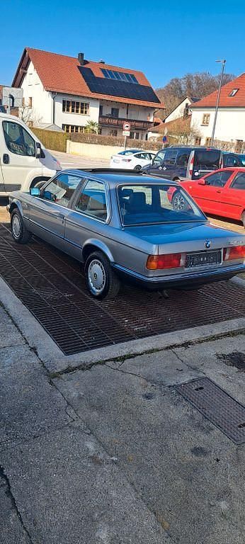 Gebraucht BMW 325 128 PS (94 kW) 1987 Grau Coupé