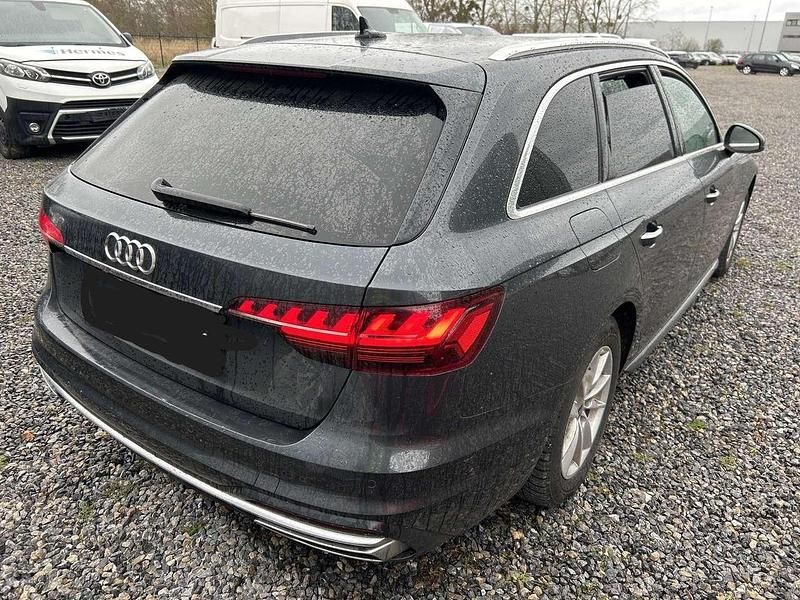 Gebraucht Audi A4 Advanced 204 PS (150 kW) 2023 Manhattangrau metallic Kombi