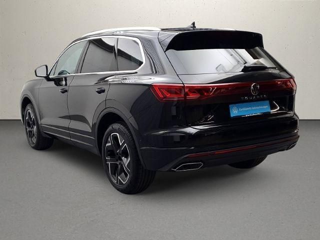 Gebraucht VW Touareg Elegance 231 PS (169 kW) 2025 Grenadillschwarz metallic SUV