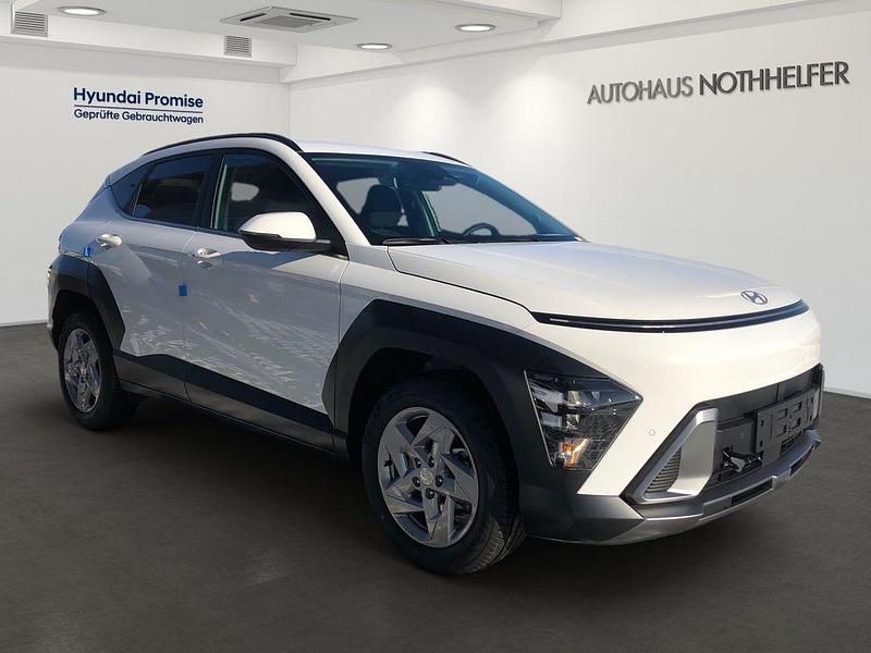 Neu Hyundai Kona 139 PS (102 kW) 2025 Weiß SUV