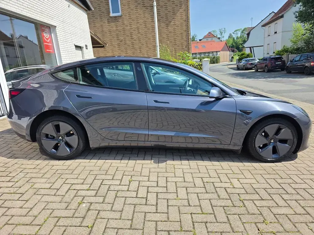 Gebraucht Tesla Model 3 366 kW (498 PS) 2022 Grau Limousine