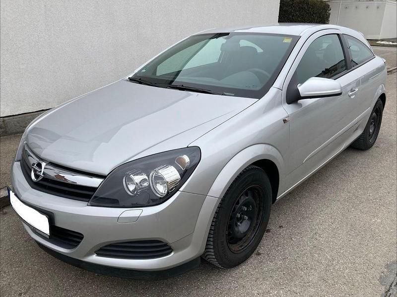 Gebraucht Opel Astra GTC 105 PS (77 kW) 2006 Silber Limousine