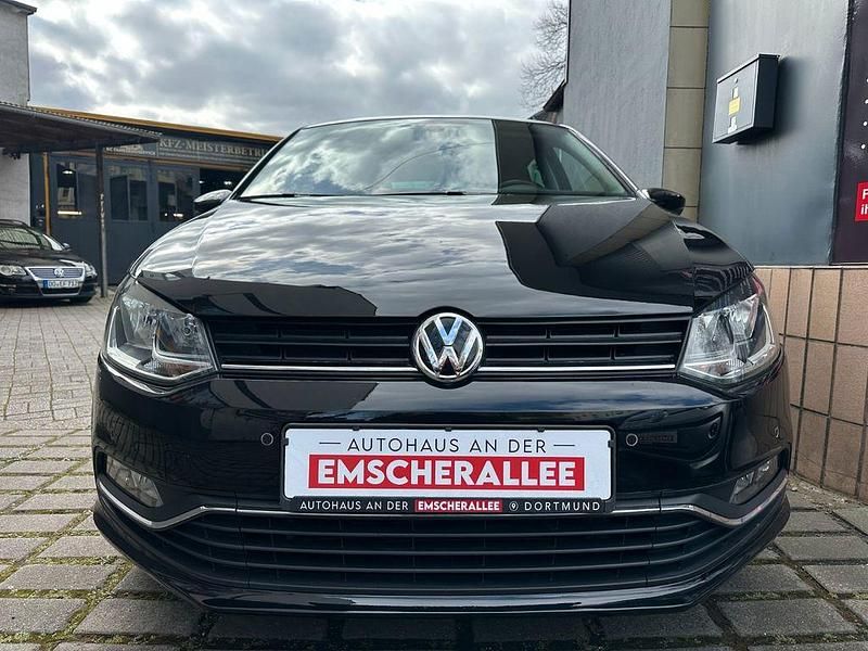 Gebraucht VW Polo LOUNGE 60 PS (44 kW) 2015 Schwarz Kleinwagen