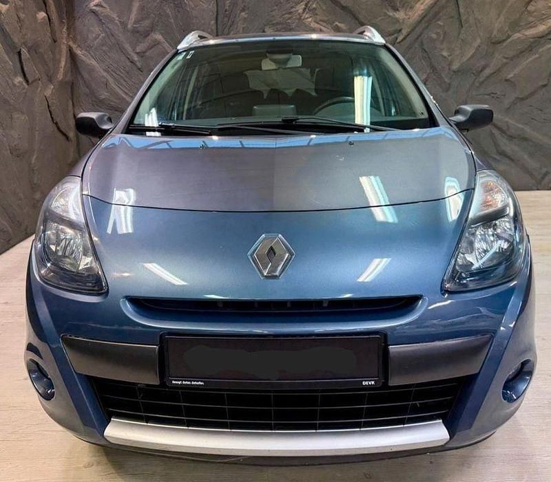 Gebraucht Renault Clio II Dynamique 103 PS (75 kW) 2010 Grau Limousine