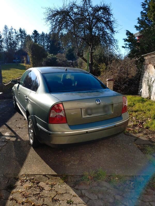 Gebraucht 2000 VW Passat Limousine | 1.050 € (Guter Preis) - Bild 1/4