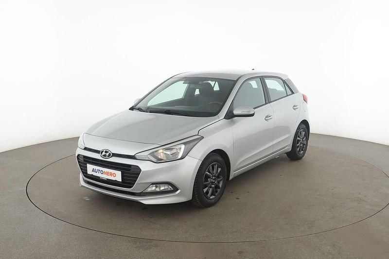 Gebraucht Hyundai i20 YES! 101 PS (74 kW) 2017 Silber Limousine
