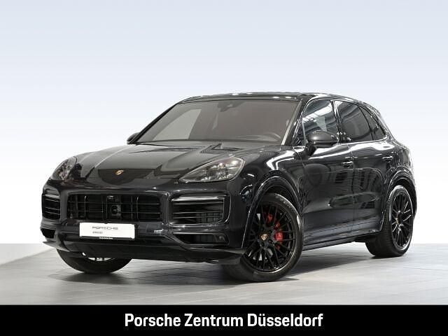 Gebraucht Porsche Cayenne GTS 460 PS (338 kW) 2021 Tiefschwarzmetallic SUV
