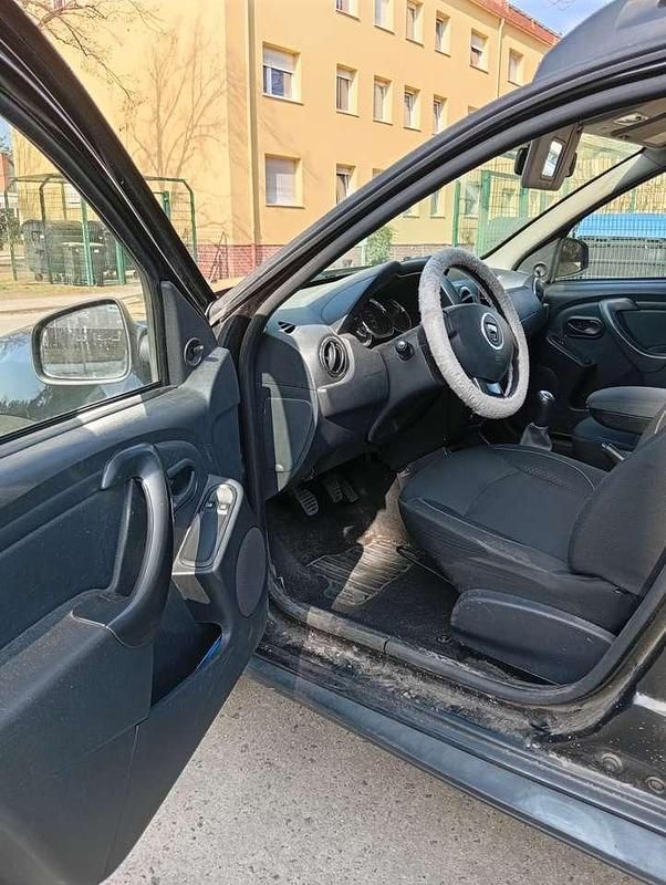 Gebraucht Dacia Duster Prestige 114 PS (83 kW) 2016 Schwarz SUV