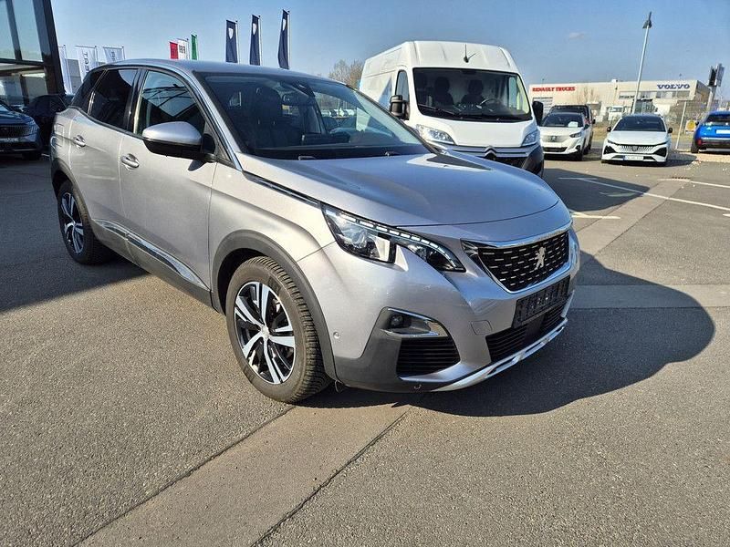 Gebraucht Peugeot 3008 Allure 131 PS (96 kW) 2019 Grau / artense grau (metallic) SUV