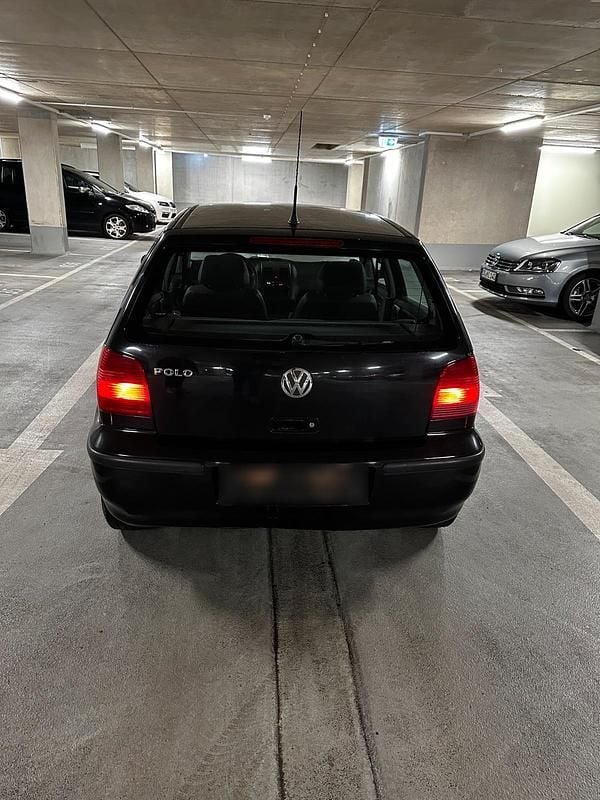 Gebraucht VW Polo 60 PS (44 kW) 2001 Schwarz Kleinwagen