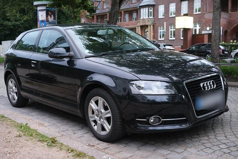 Gebraucht Audi A3 Comfort 105 PS (77 kW) 2012 Schwarz Kleinwagen