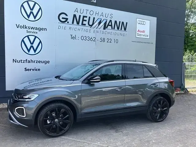 Neu VW T-Roc Style 150 PS (110 kW) 2026 Grau SUV
