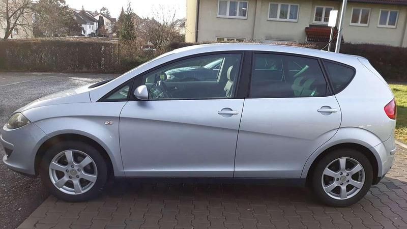 Gebraucht Seat Altea Comfort 102 PS (75 kW) 2010 Grau Kombi