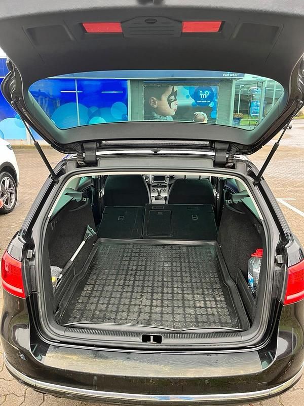 Gebraucht VW Passat 140 PS (102 kW) 2013 Schwarz Kombi