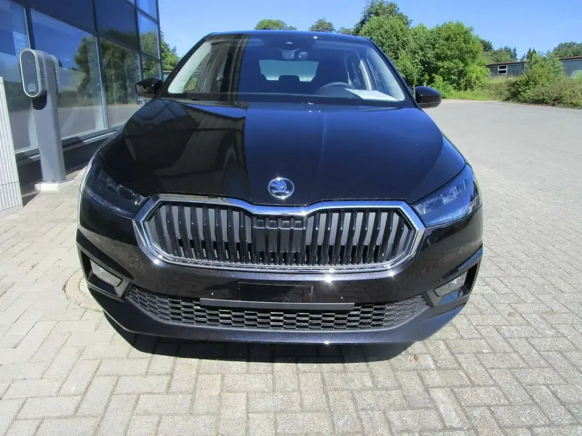 Neu Skoda Fabia Selection 95 PS (69 kW) 2026 Schwarzmagic perleffekt Kleinwagen