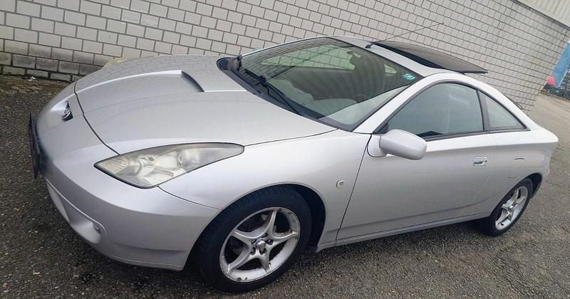 Gebraucht Toyota Celica 143 PS (105 kW) 2000 Silber Coupé
