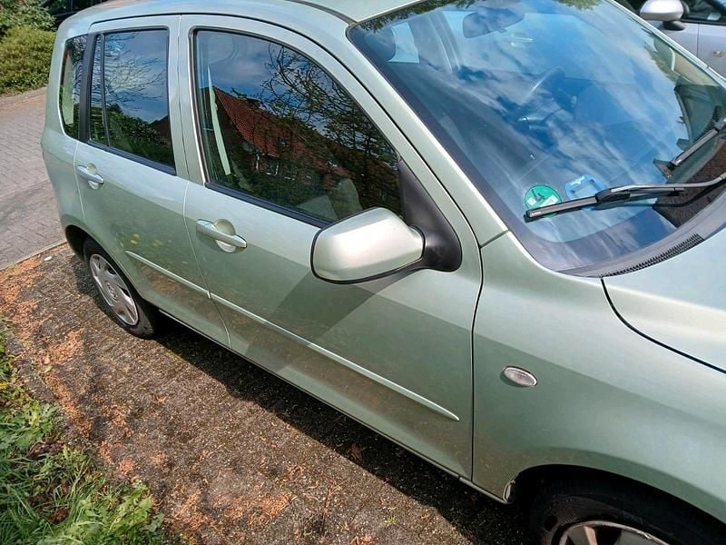 Gebraucht Mazda 2 80 PS (58 kW) 2005 Grün Kleinwagen