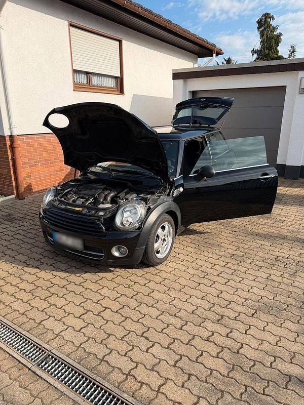 Second-hand Mini One D 90 CP (66 kW) 2010 Negru Hatchback