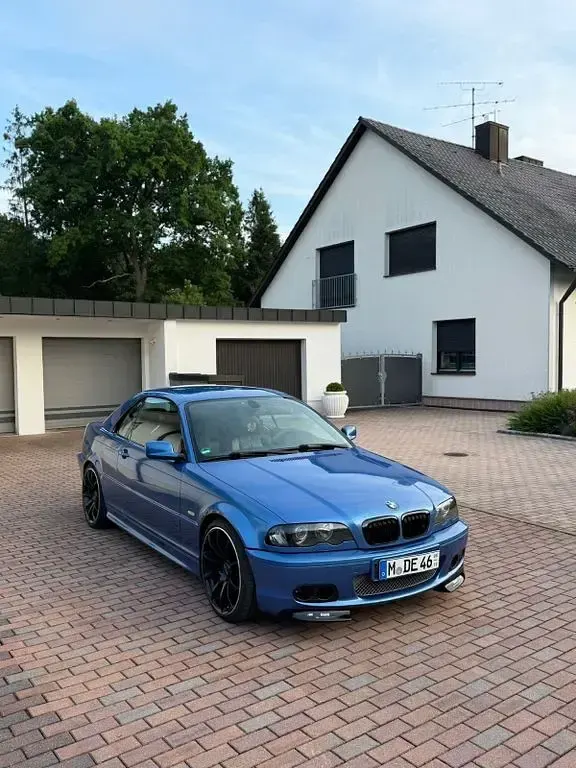Gebraucht BMW 320 Cabriolet Basis 170 PS (125 kW) 2002 Blau Cabrio