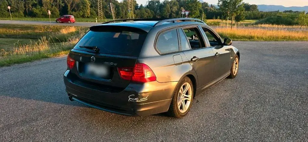 Gebraucht BMW 320 230 PS (169 kW) 2010 Grau Kombi