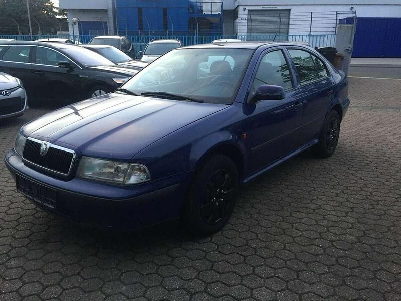 Gebraucht Skoda Octavia 90 PS (66 kW) 1998 Blau Limousine