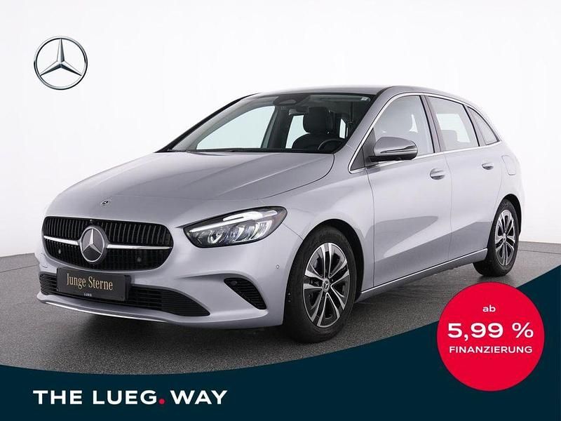 Silber metalliclack hightechsi Gebraucht 2024 Mercedes B200 Progressive Van / Kleinbus | 33.999 € (Fairer Preis) - Bild 1/4