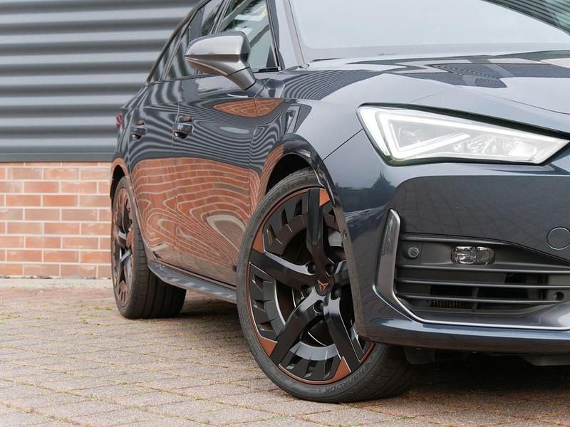 Gebraucht Cupra Leon VZ 310 PS (228 kW) 2021 Grau Limousine