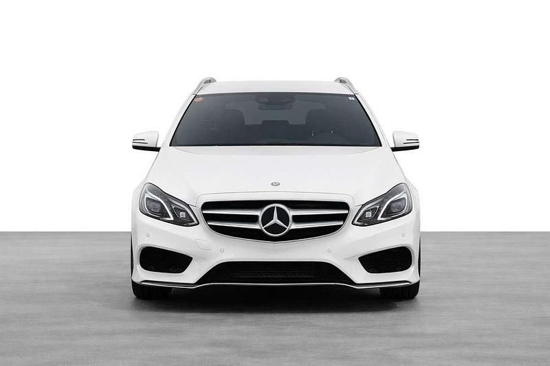 Gebraucht Mercedes E300 AMG 252 PS (185 kW) 2013 Weiß Kombi