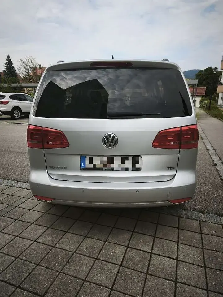 Gebraucht VW Touran Comfortline 105 PS (77 kW) 2011 Grau Van / Kleinbus