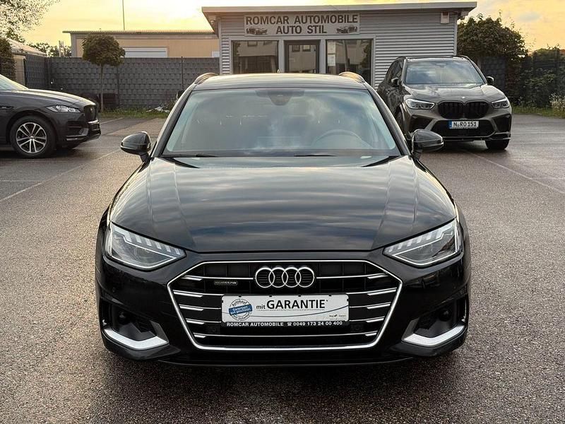 Mythosschwarz Gebraucht 2022 Audi A4 S-Line Kombi | 19.490 € (Superpreis) - Bild 1/4