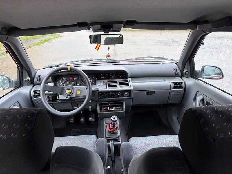 Gebraucht Renault Clio 75 PS (55 kW) 1995 Rot Kleinwagen