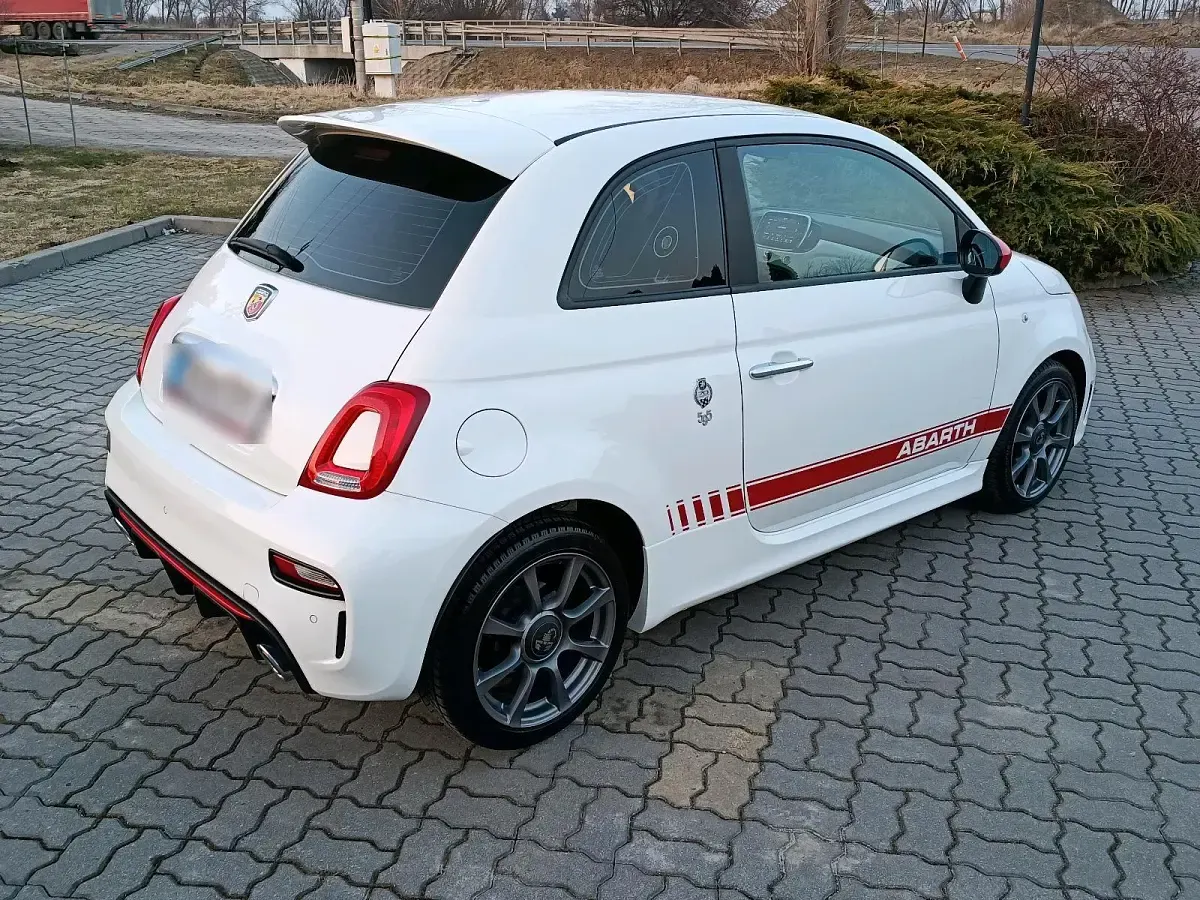 Gebraucht Abarth 595 146 PS (107 kW) 2020 Weiß Kleinwagen