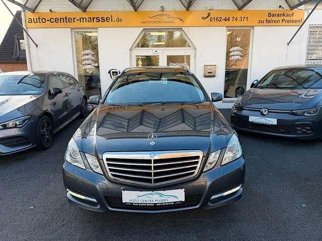 Gebraucht Mercedes E200 184 PS (135 kW) 2011 Grau Kombi