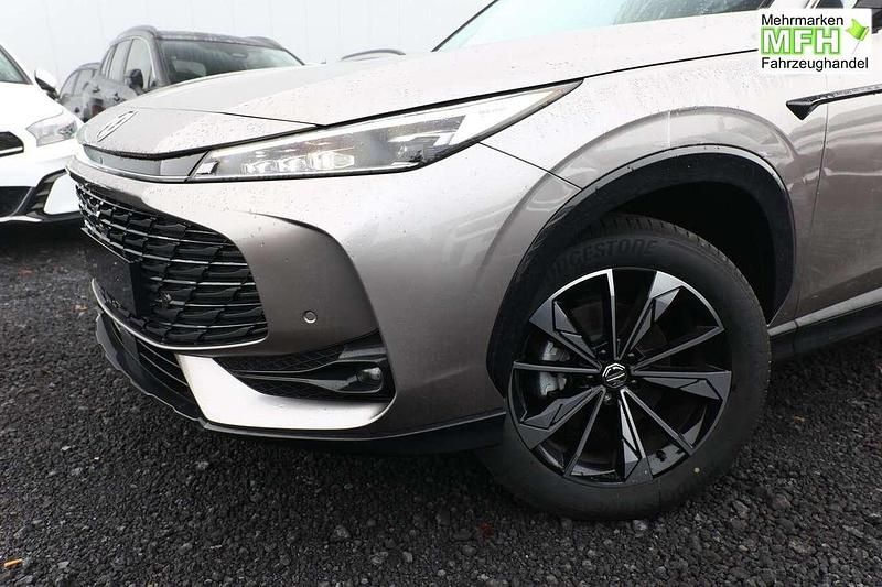 Neu MG HS Luxury 170 PS (125 kW) 2025 Sterling silver metallic SUV