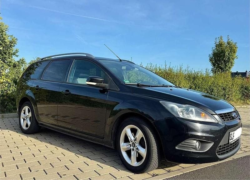 Gebraucht Ford Focus Ghia 125 PS (91 kW) 2010 Schwarz Kombi