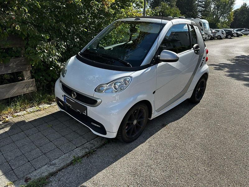 Weiß Gebraucht 2013 Smart ForTwo Cabrio Cabrio | 5.700 € (Guter Preis) - Bild 1/4