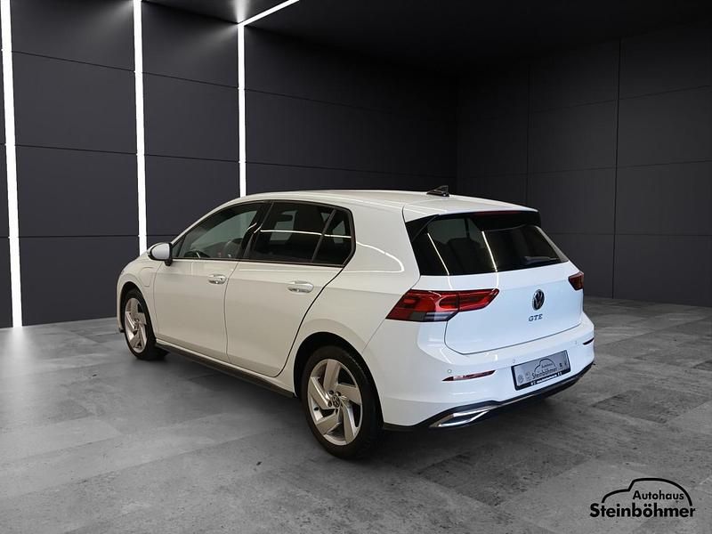 Gebraucht VW Golf VII GTE 2021 Pure white (weiß) Kleinwagen