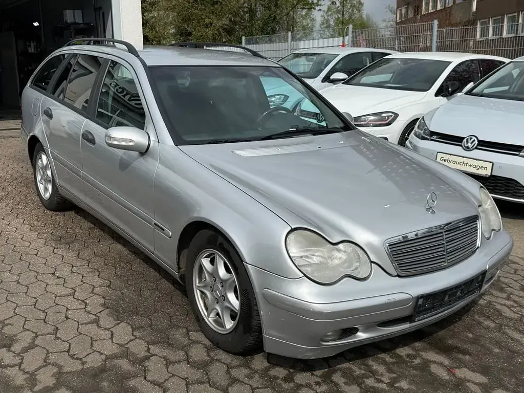 Gebraucht Mercedes C220 143 PS (105 kW) 2001 Grau Limousine